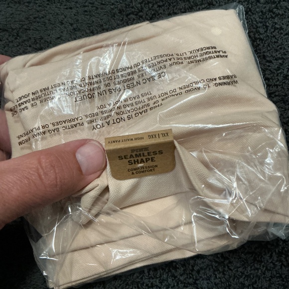 Victoria’s Secret seamless shape boyshorts size XL - Picture 3 of 3